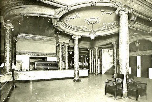 Historic photograph of the Pompeii Room, Hotel Baltimore